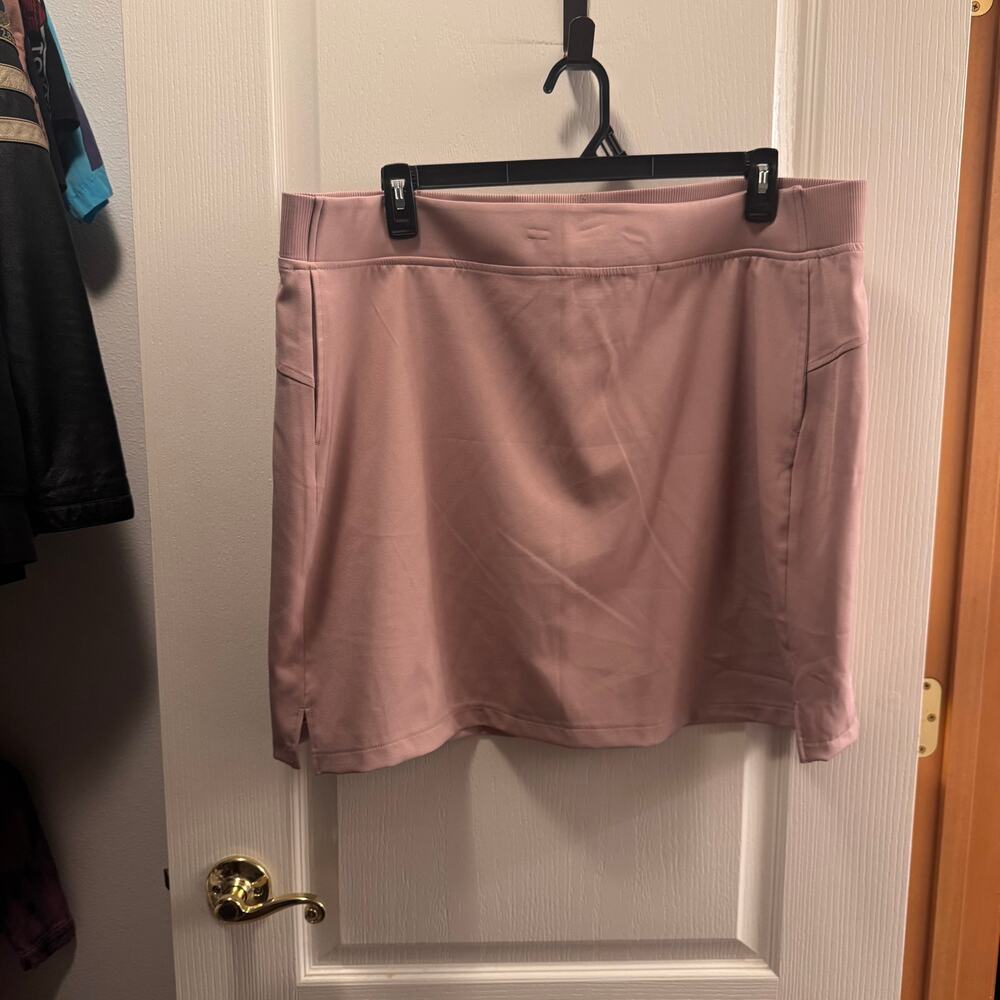 32 Degree Cool Lt Mauve Athletic Skort Woman’s XXL